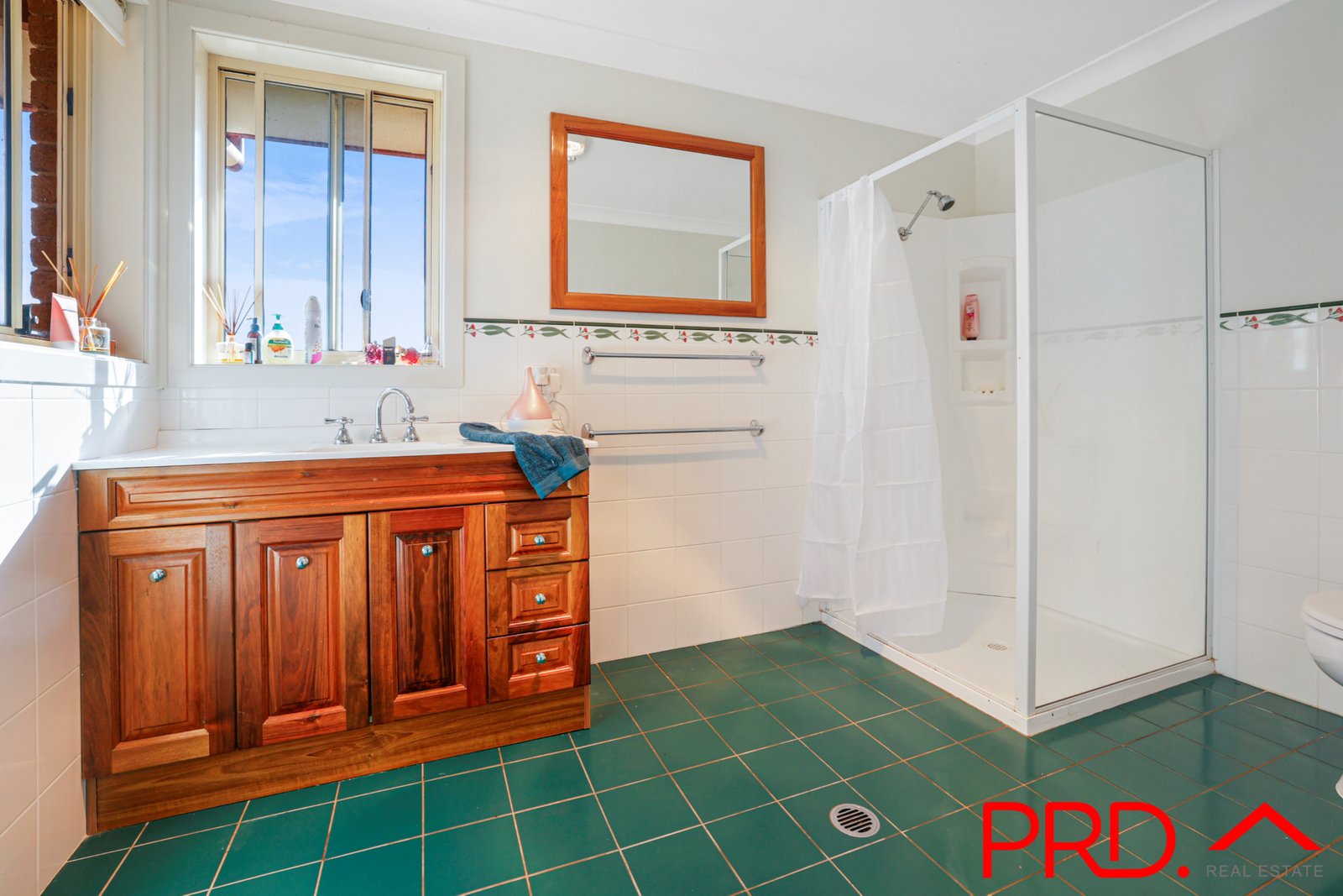 113 Wyndham Close DARUKA 19