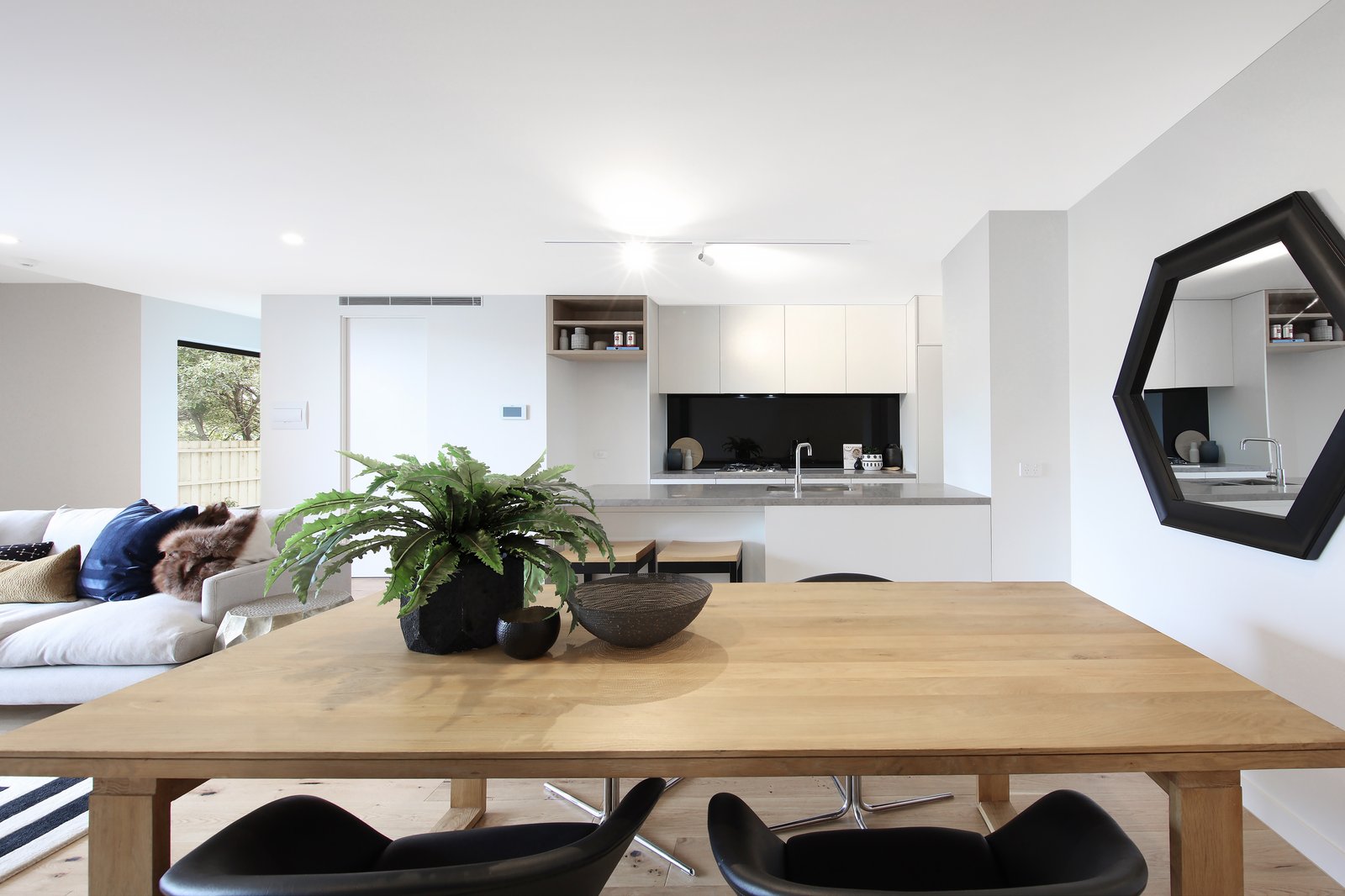 Real Estate and Property in 11/30-32 Prince Edward Avenue, Mckinnon, VIC