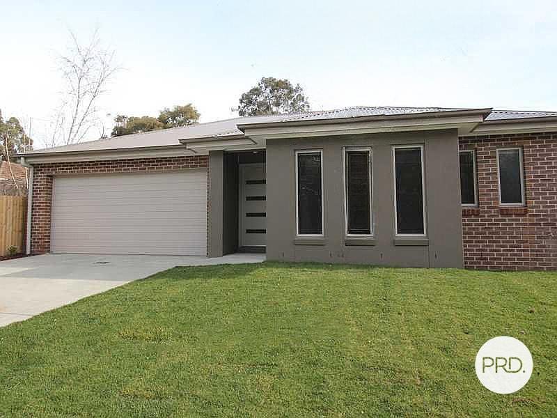 1/1306 Geelong Road MOUNT CLEAR 1