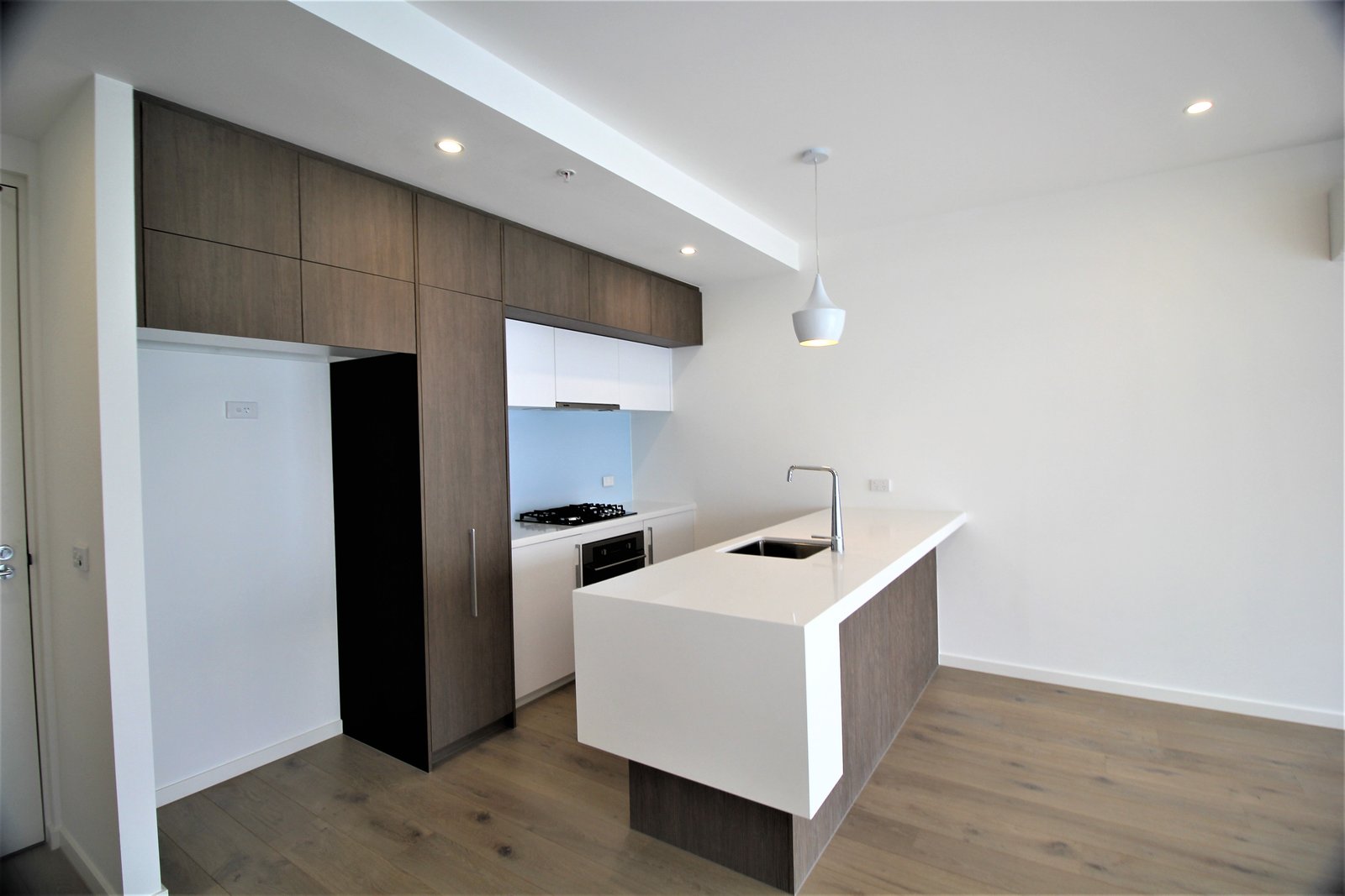 Gallery: 113/1298 Glenhuntly Road
