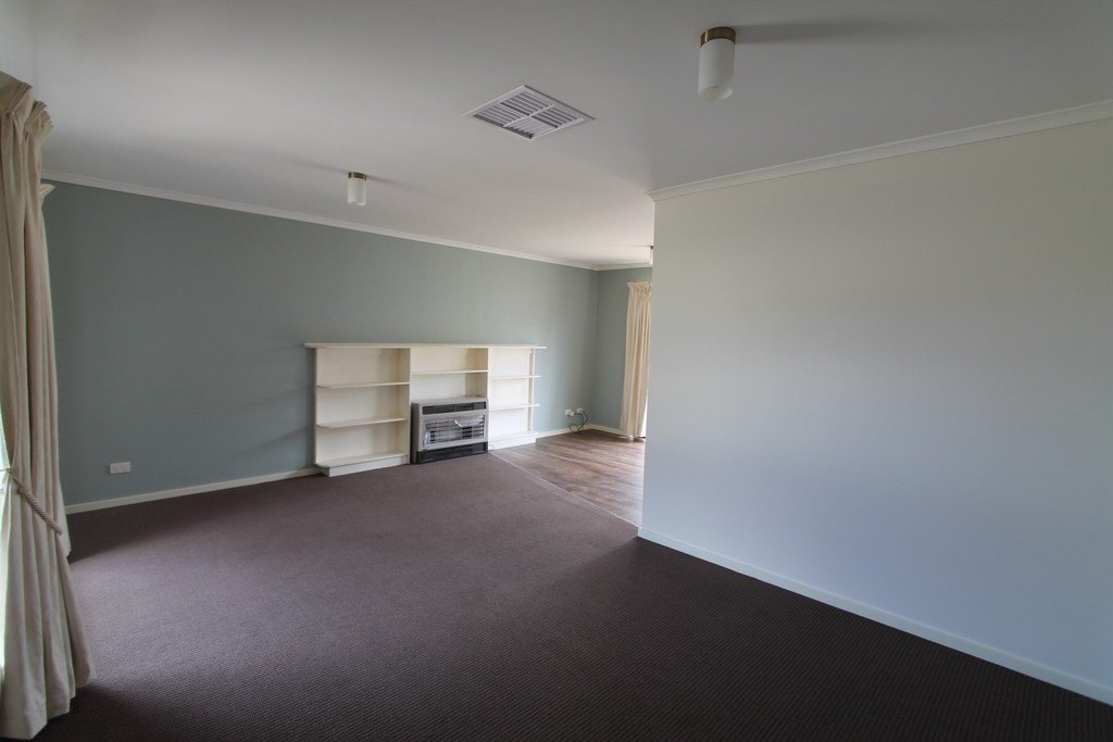 11/316 Lal Lal Street CANADIAN 7