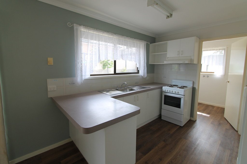 11/316 Lal Lal Street CANADIAN 10