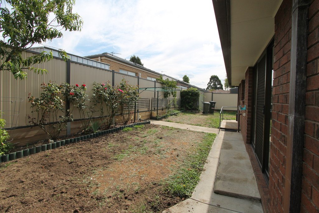 11/316 Lal Lal Street CANADIAN 15