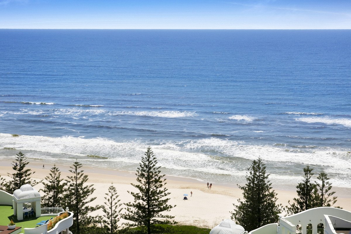 113/1969-1971 Gold Coast Highway Burleigh Heads 14