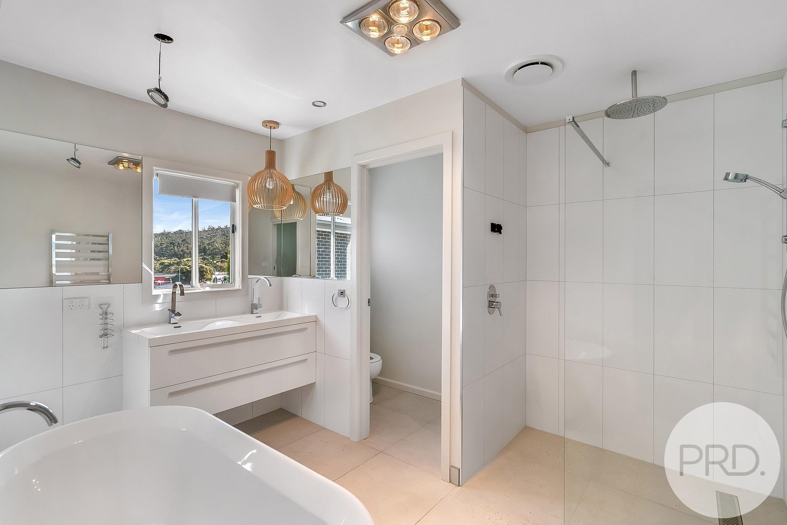 1/132 Cambridge Road BELLERIVE 6