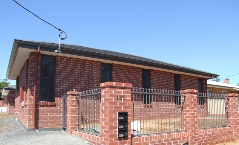 1/132 Manilla Road TAMWORTH 1