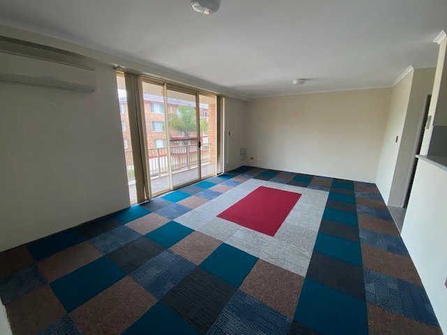 113/2 Riverpark Drive LIVERPOOL 5