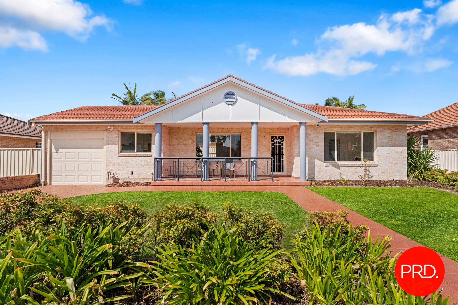 1/133-135 Russell Avenue DOLLS POINT 1