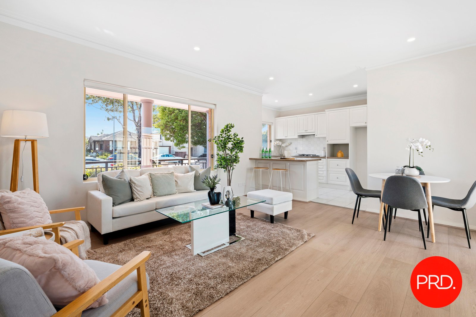 1/133-135 Russell Avenue DOLLS POINT 2