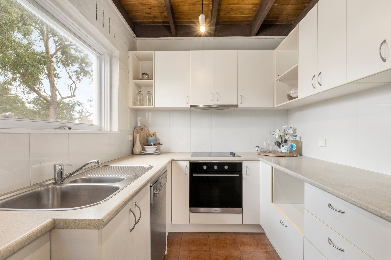 Gallery: 11/334 Hampton Street