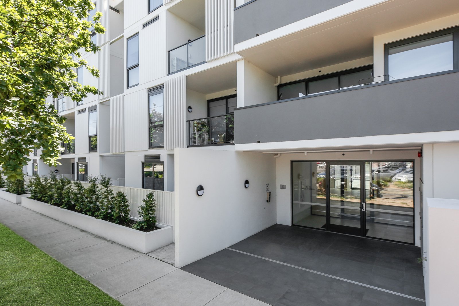 Gallery: 113/35-41 Dalgety Street