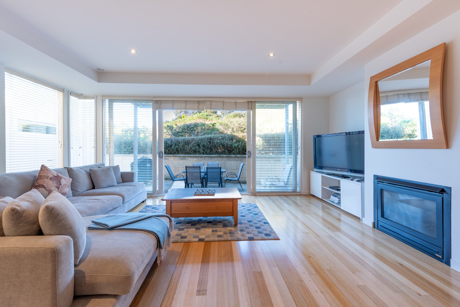 Gallery: 11/3356 Point Nepean Road