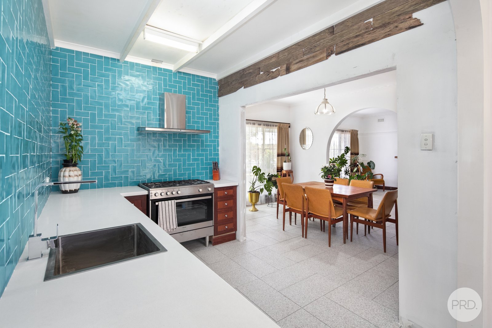 1134 Geelong Road MOUNT CLEAR 9