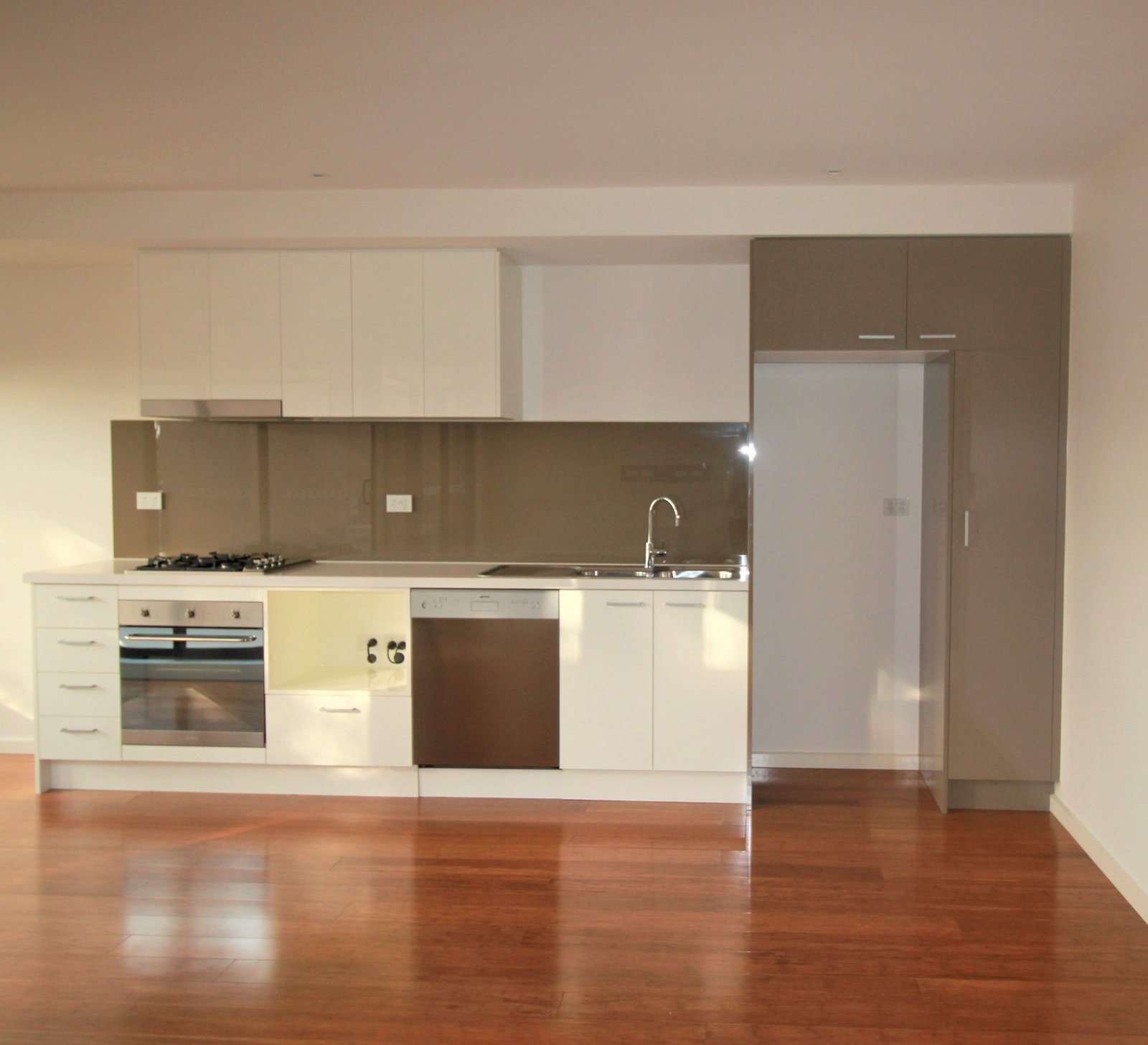 Gallery: 113/436-438 Huntingdale Road