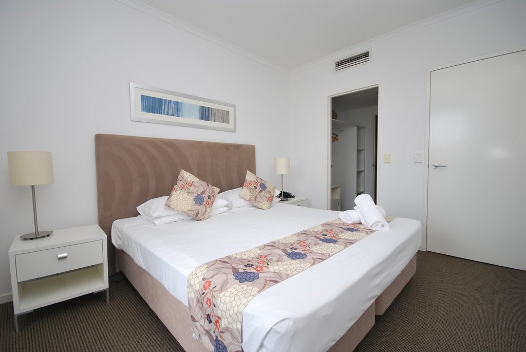 1135/1 Ocean Street BURLEIGH HEADS 4