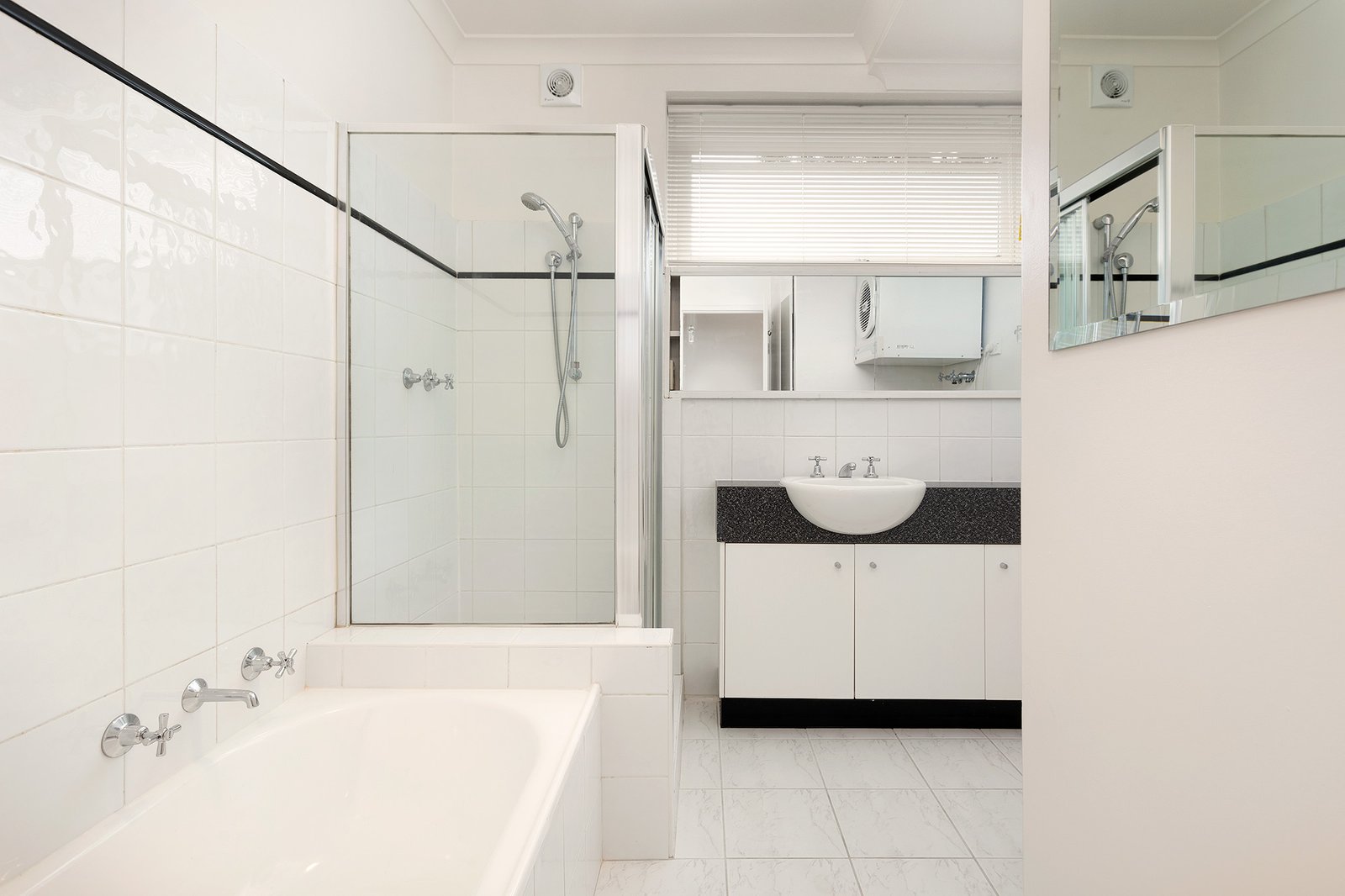 Real Estate and Property in 11/36 Elphin Grove, Hawthorn, VIC