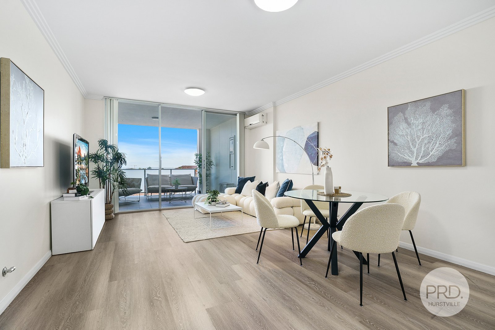 11/37-43 Forest Road HURSTVILLE 2