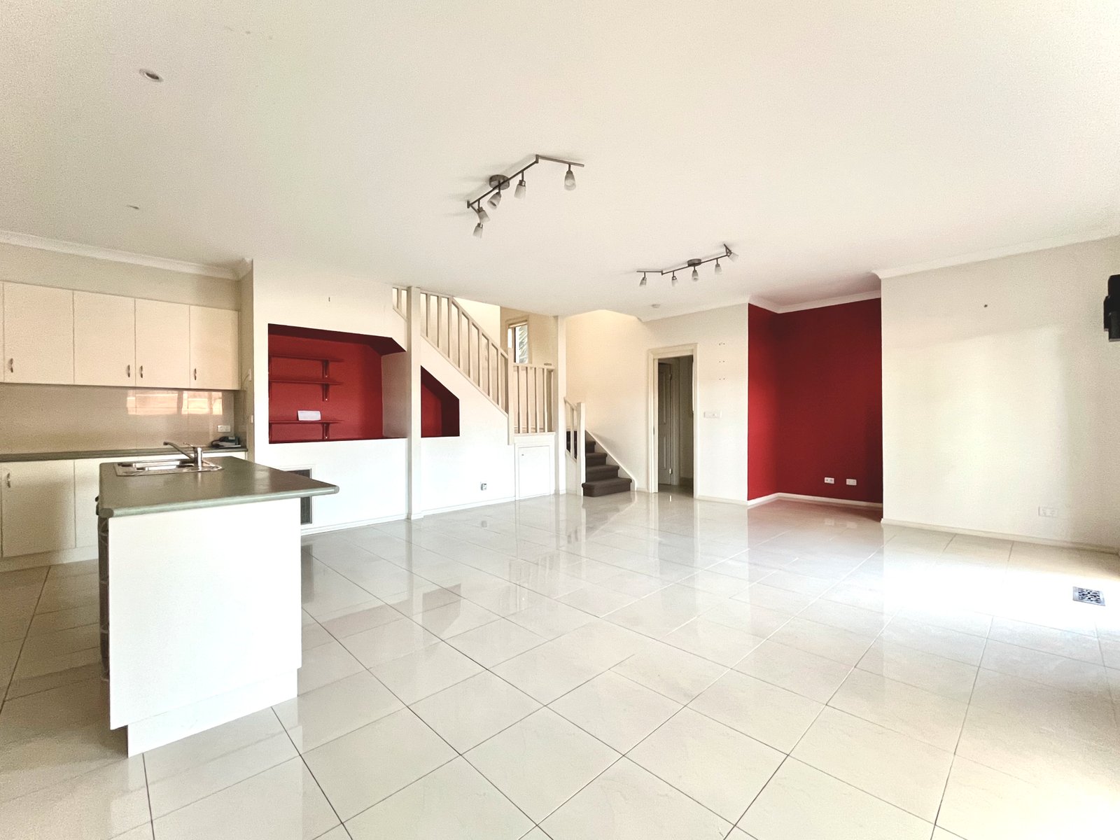 Gallery: 1/138 Ferntree Gully Road
