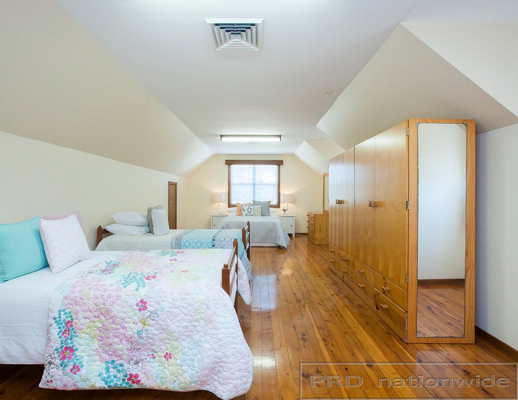 1138 NEW ENGLAND HWY Highway LOCHINVAR 8
