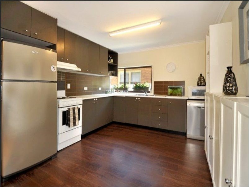Gallery: 1139 Eyre Street