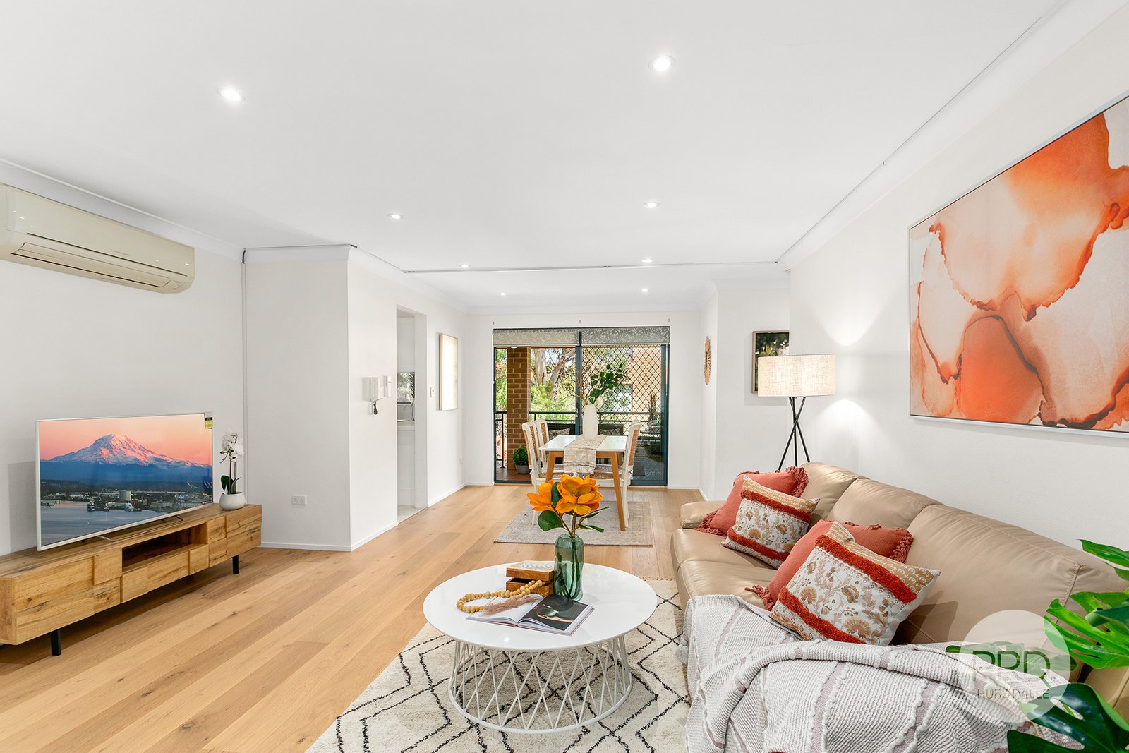 11/39 Robertson Street KOGARAH 2