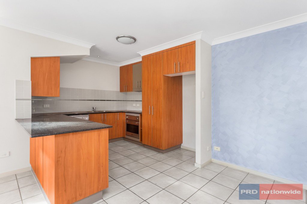 1/139 York Street NUNDAH 5