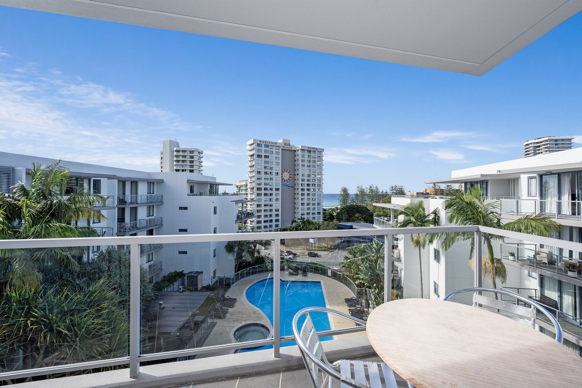 1139/1 Ocean Street BURLEIGH HEADS 2