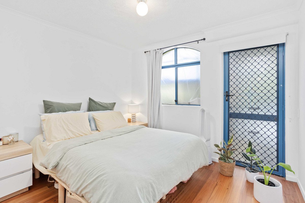 11/4-10 Monte Carlo Avenue Surfers Paradise 8