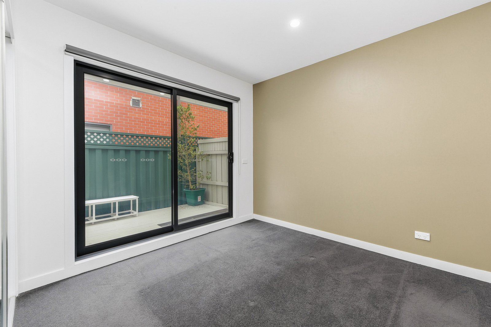 Gallery: 11/4 Albert Avenue
