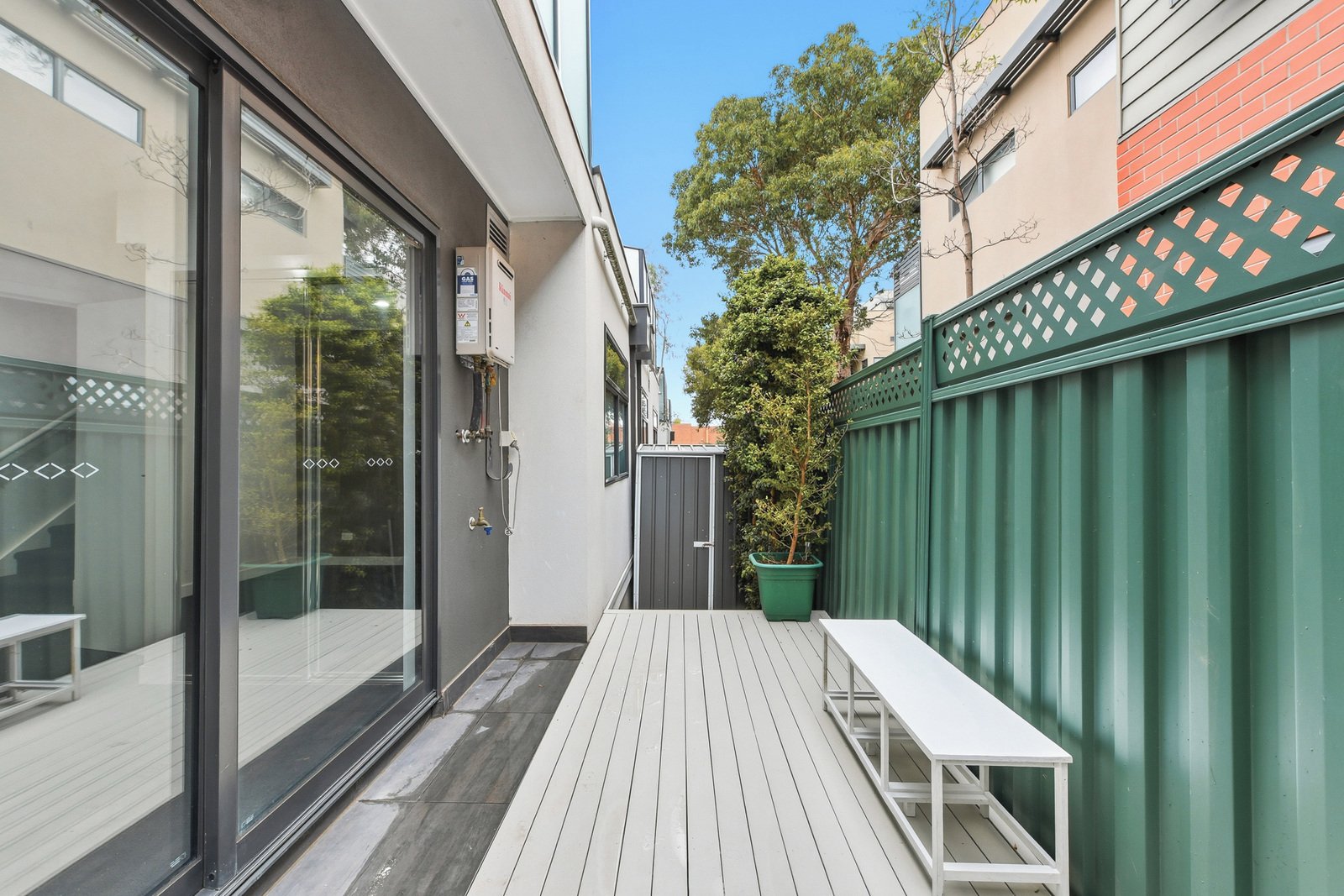 Gallery: 11/4 Albert Avenue