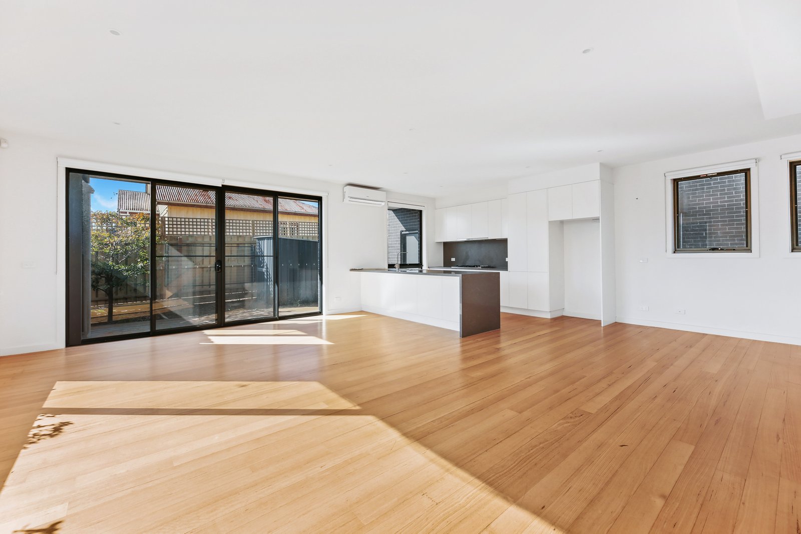 Gallery: 1/14 Alexander Avenue