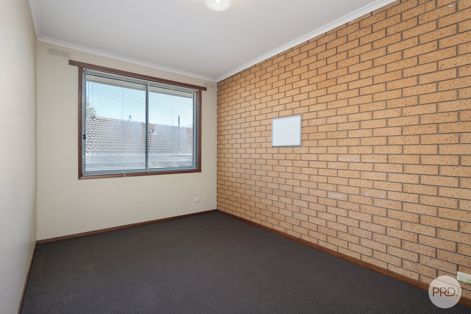 1/14 Aquila Court BALLARAT NORTH 8