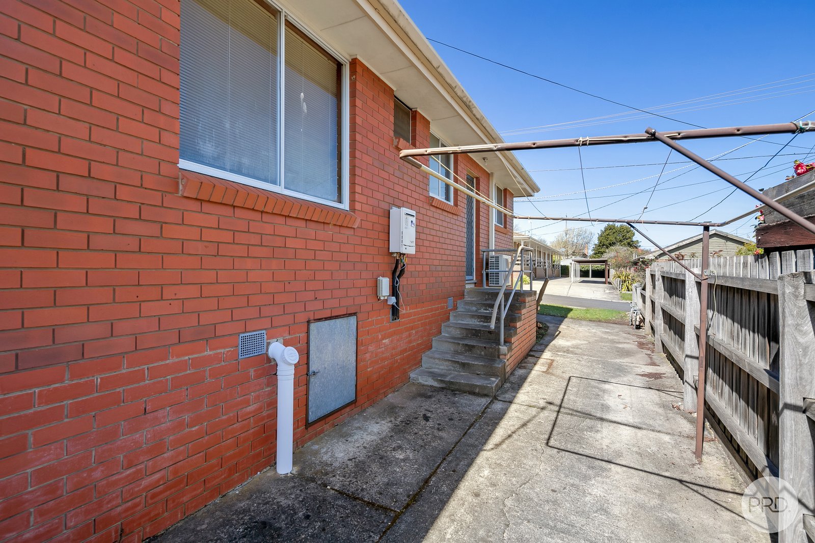 1/14 Aquila Court BALLARAT NORTH 9
