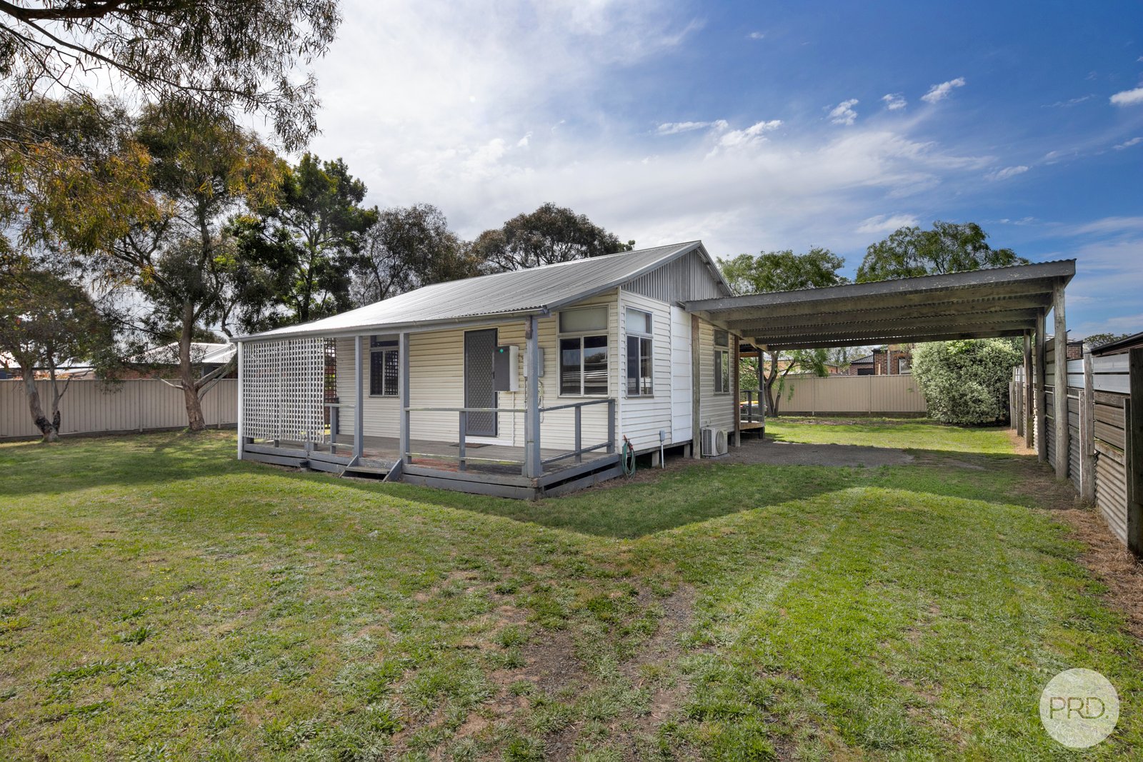 114 Birdwood Avenue SEBASTOPOL 1