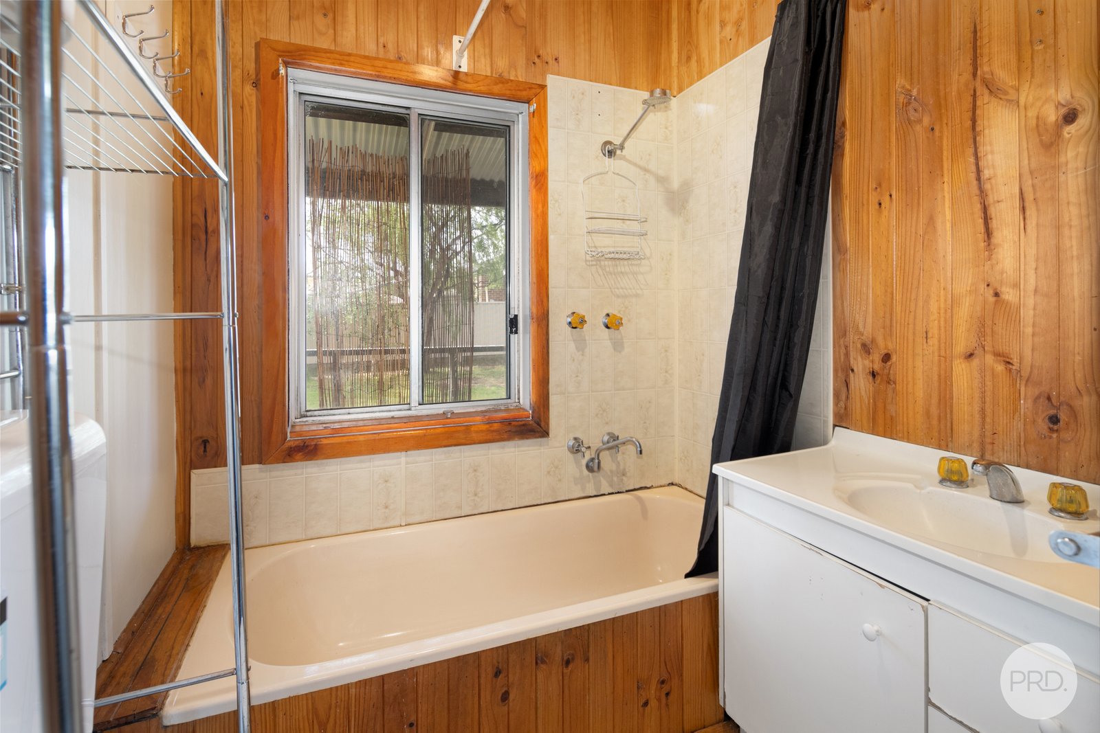 114 Birdwood Avenue SEBASTOPOL 4