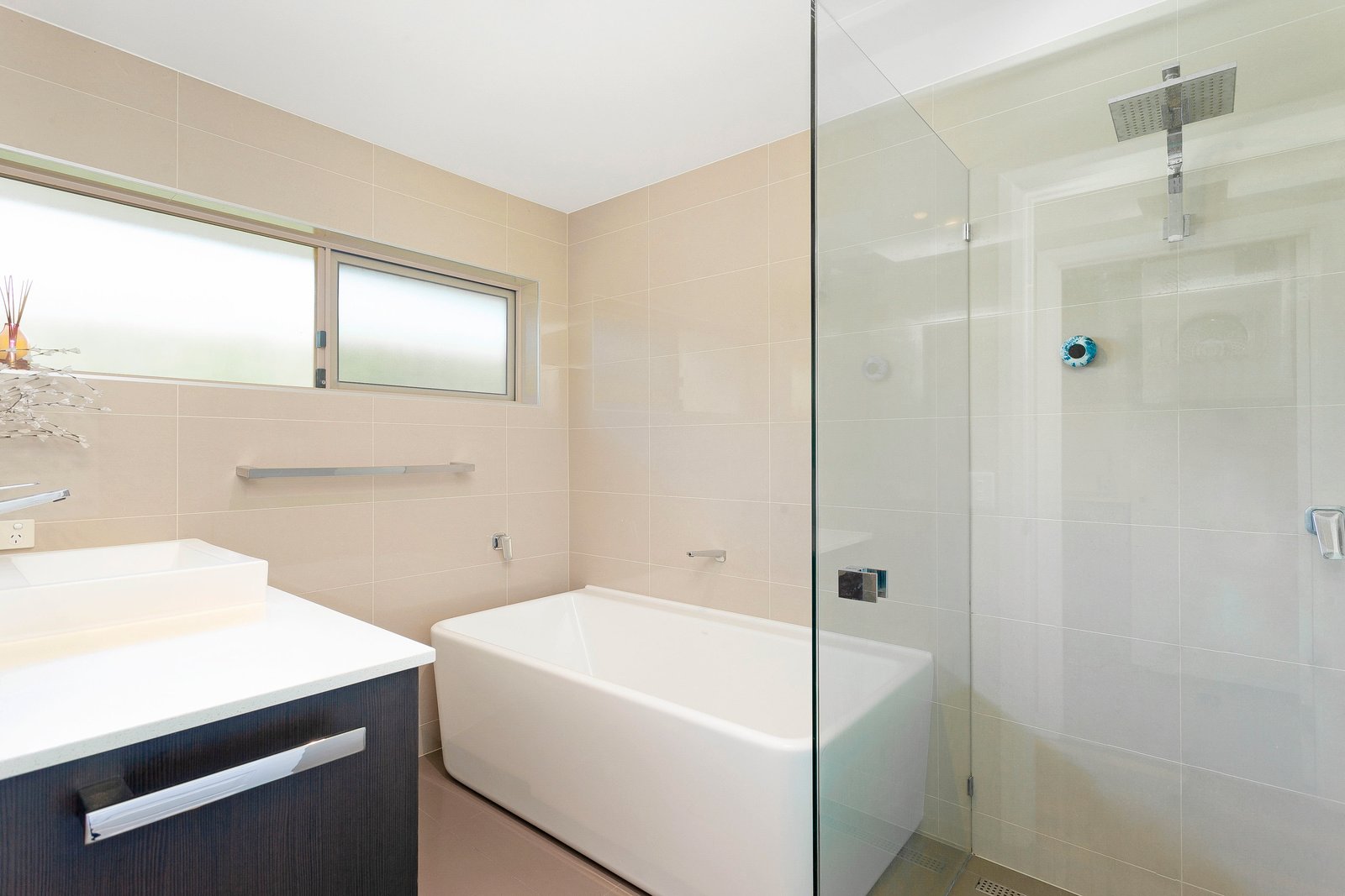 114 Burleigh Street BURLEIGH WATERS 12