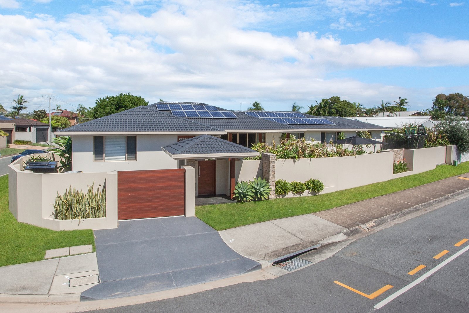 114 Burleigh Street BURLEIGH WATERS 19