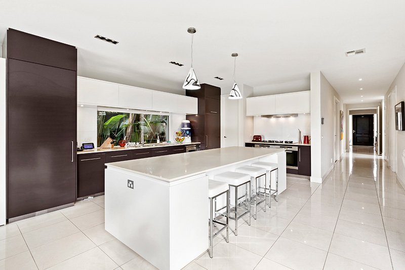 Gallery: 114 Carpenter Street