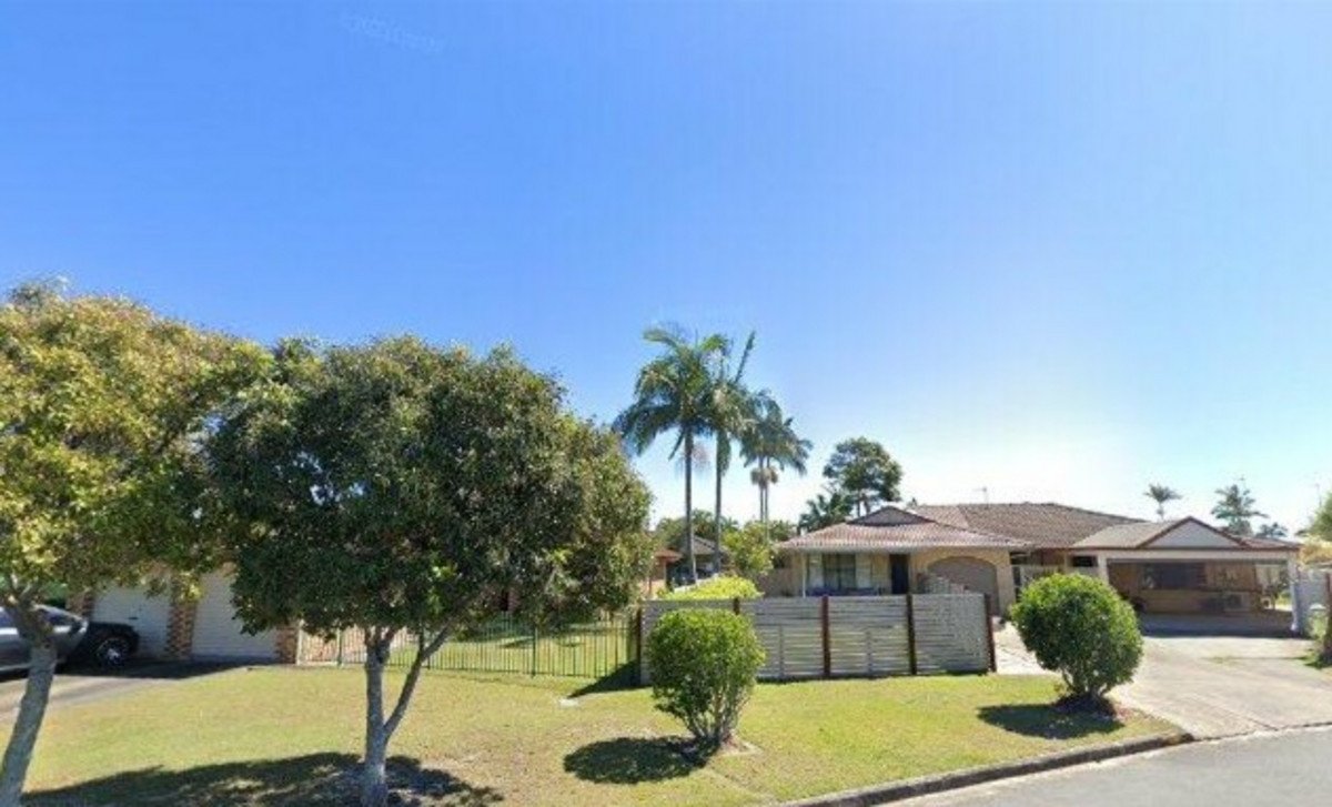 1/14 Crimson Crt  Miami 3