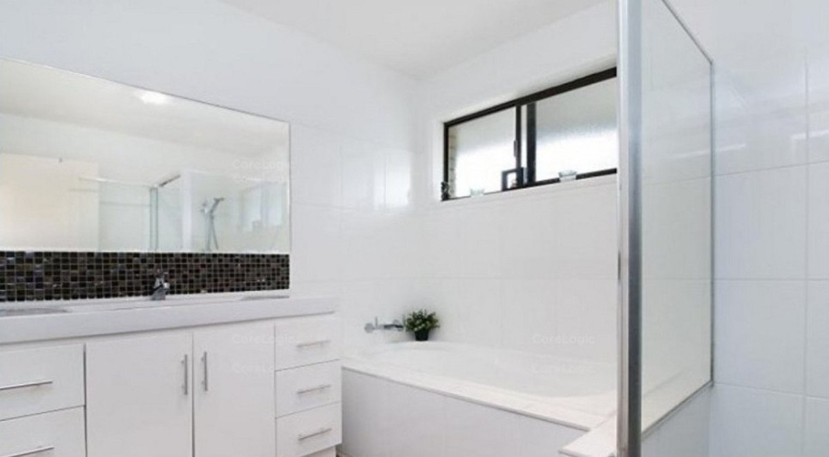 1/14 Crimson Crt  Miami 6