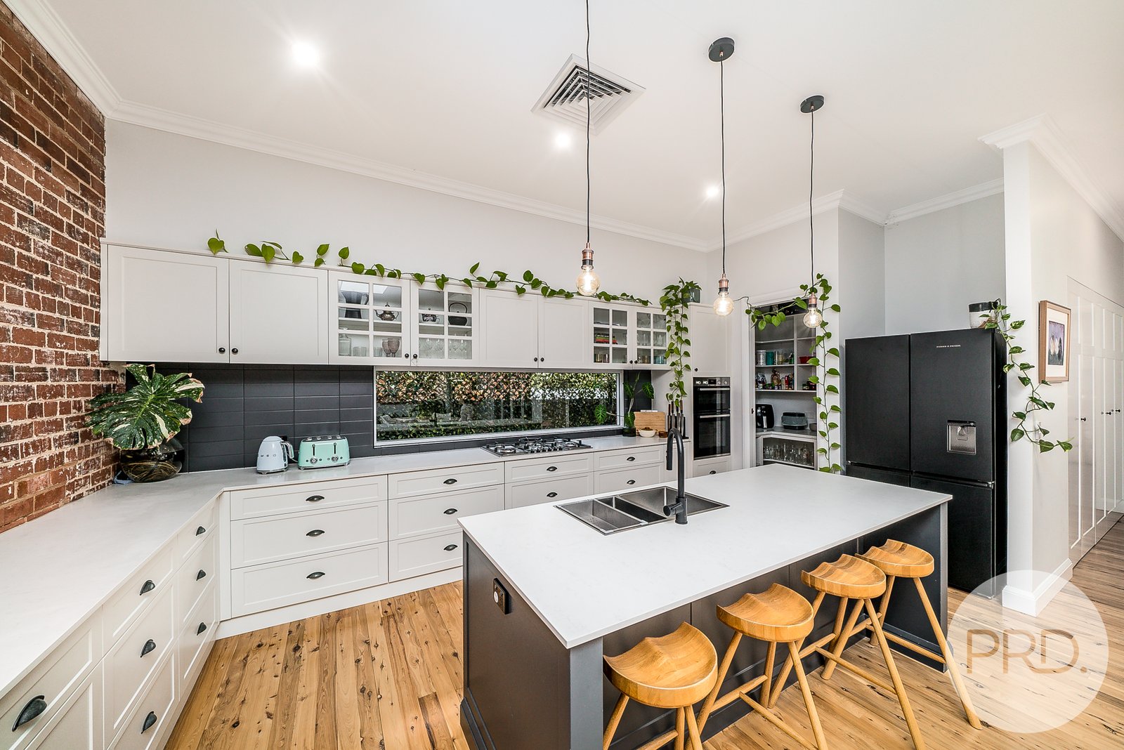 114 Docker Street WAGGA WAGGA 4