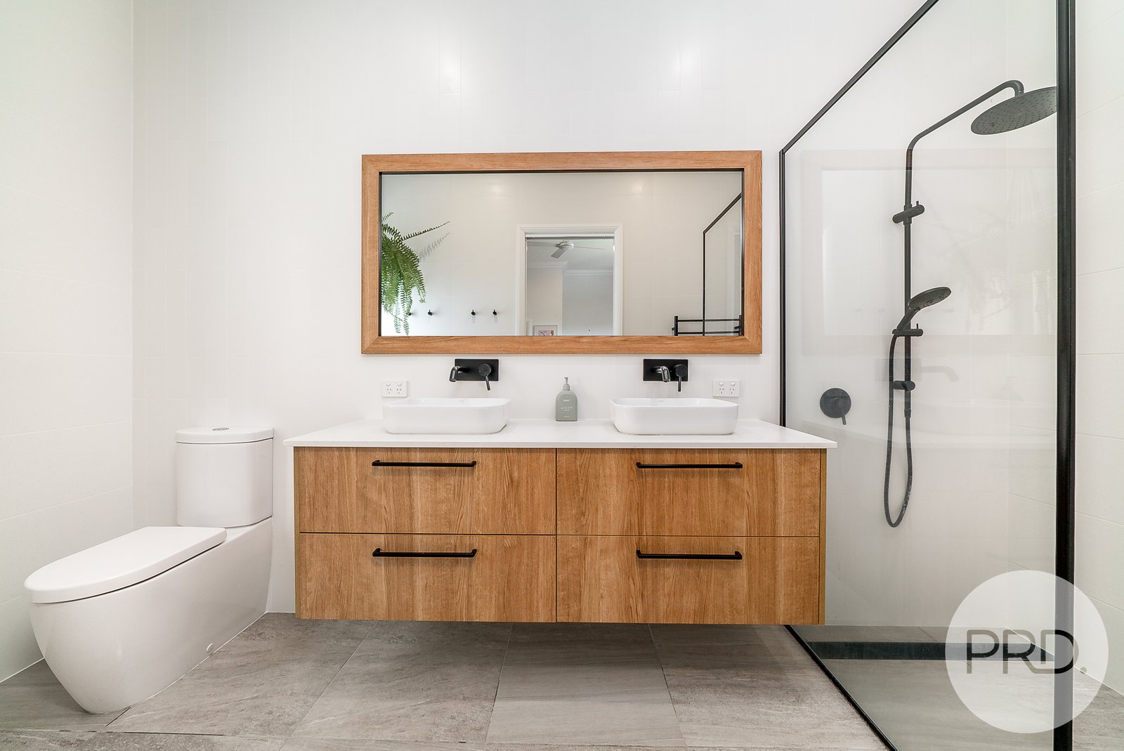 114 Docker Street WAGGA WAGGA 8