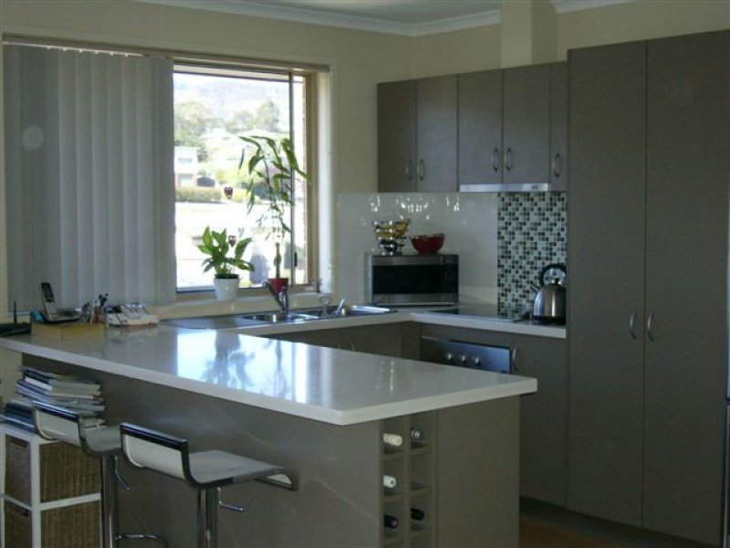 1/14 Dumbarton Drive GEILSTON BAY 2