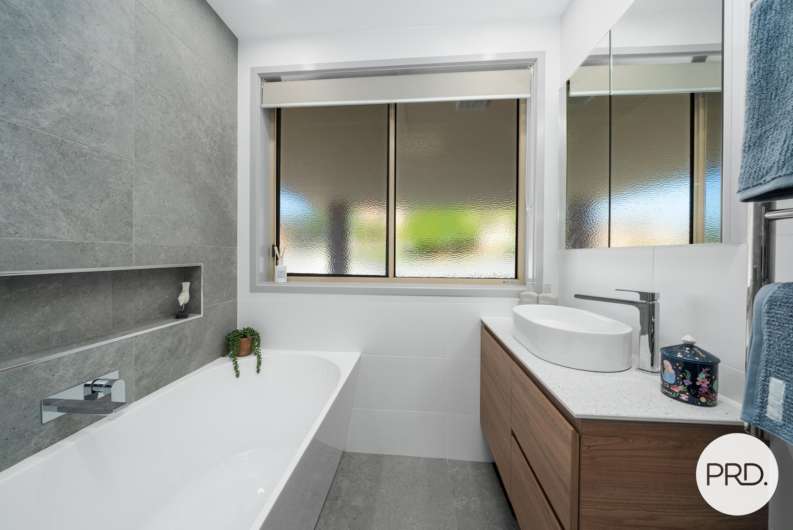 1/14 Dumbarton Drive GEILSTON BAY 9