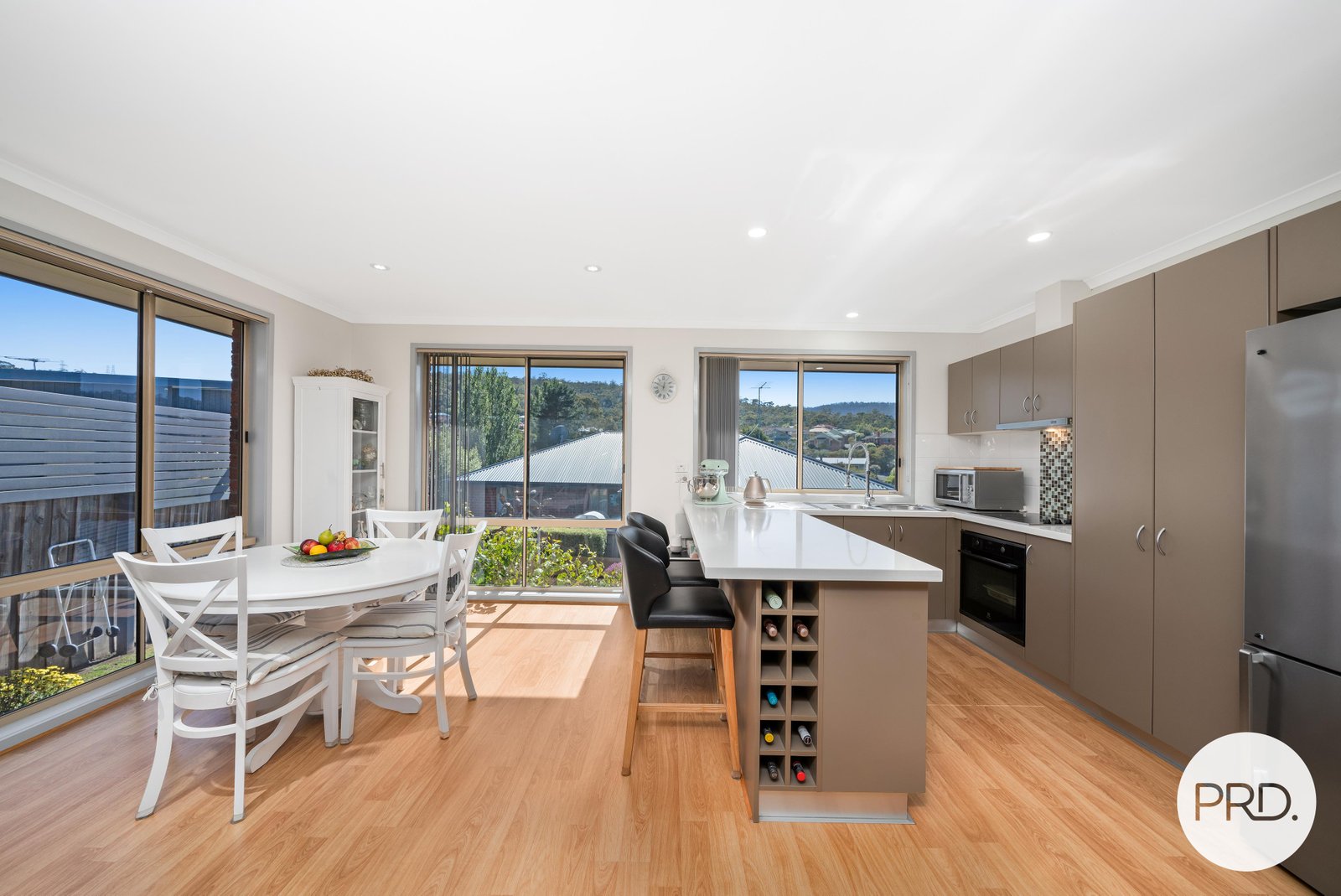 1/14 Dumbarton Drive GEILSTON BAY 19