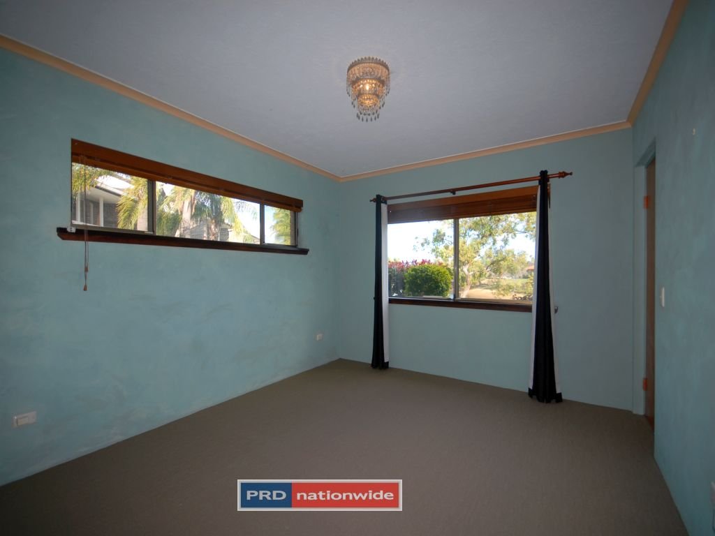 1/14 Dunlop Court MERMAID WATERS 10