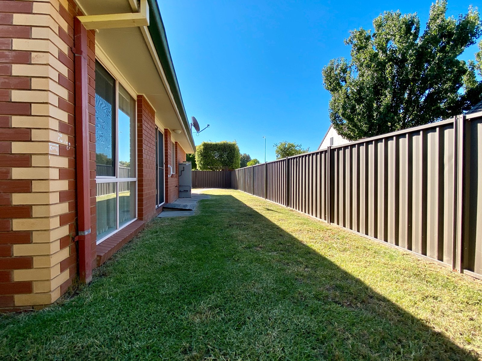 1/14 Graetz Court LAVINGTON 11