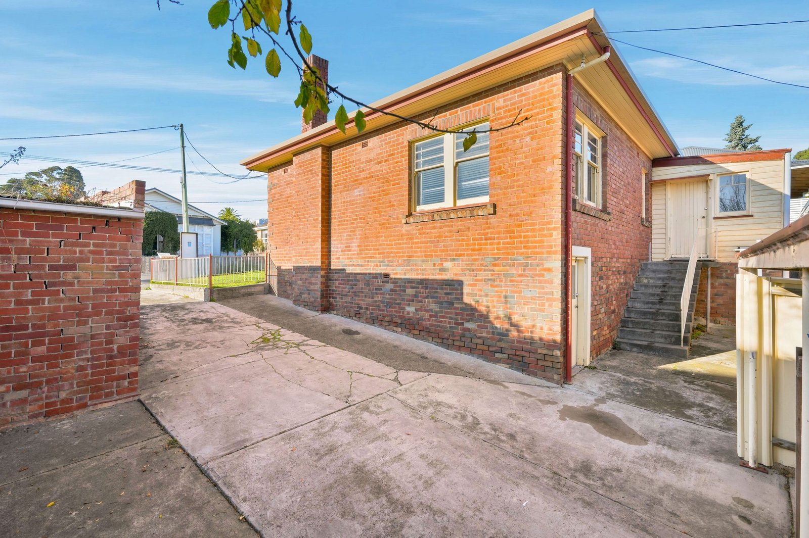 1/14 Greenway Avenue LENAH VALLEY 12