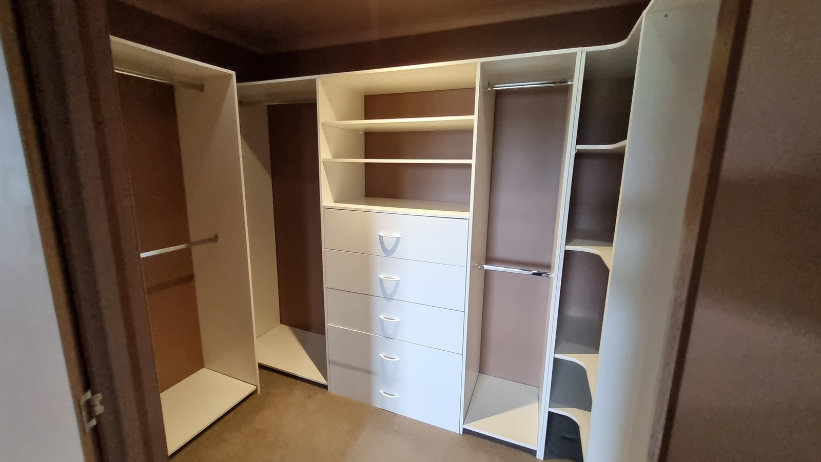 114 Howick St  TUMUT 4