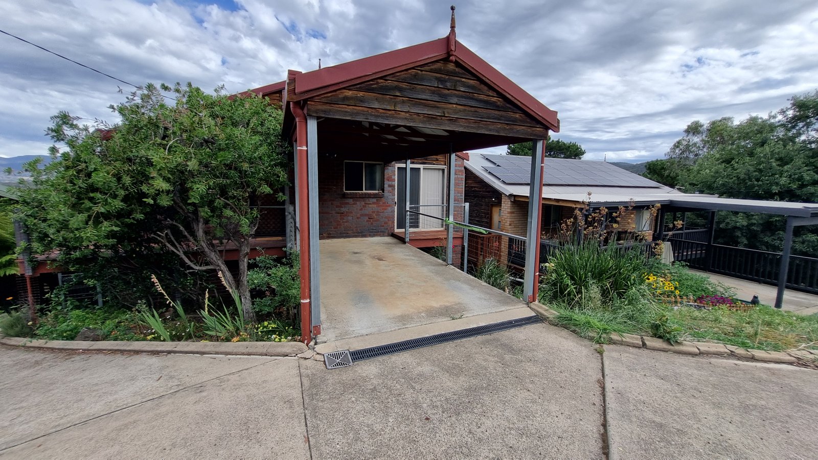 114 Howick St  TUMUT 1